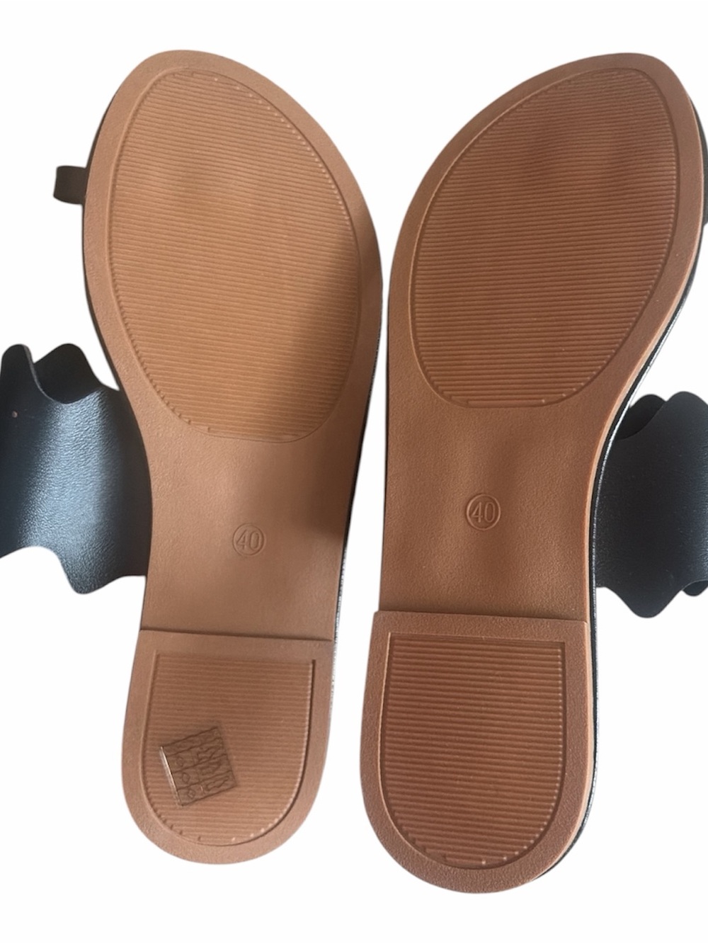 Black Ruffle Toe-Loop Slide Sandals - Women - Picture 2 of 2